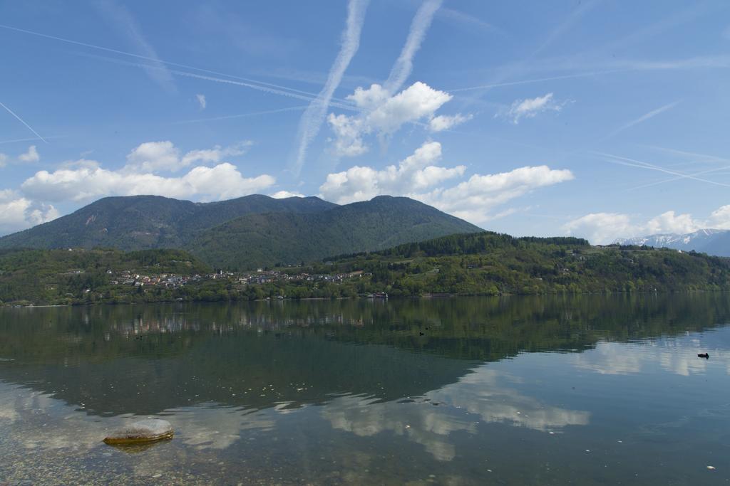 La Terrazza Sul Lago แปร์จีนา วัลซูกานา ภายนอก รูปภาพ