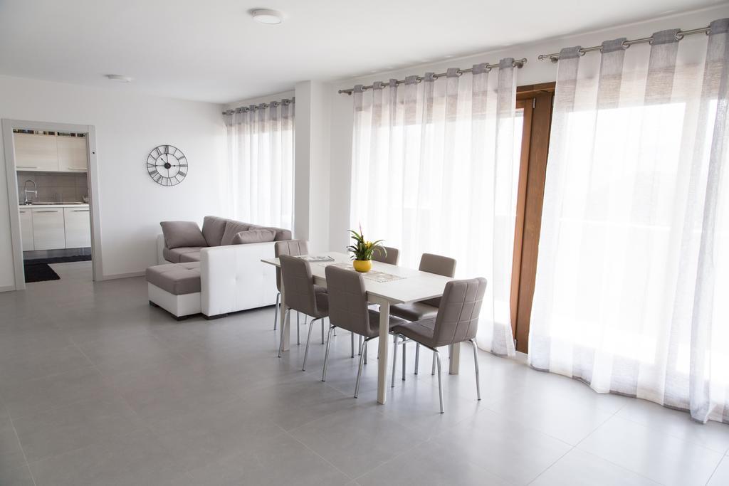 La Terrazza Sul Lago แปร์จีนา วัลซูกานา ภายนอก รูปภาพ